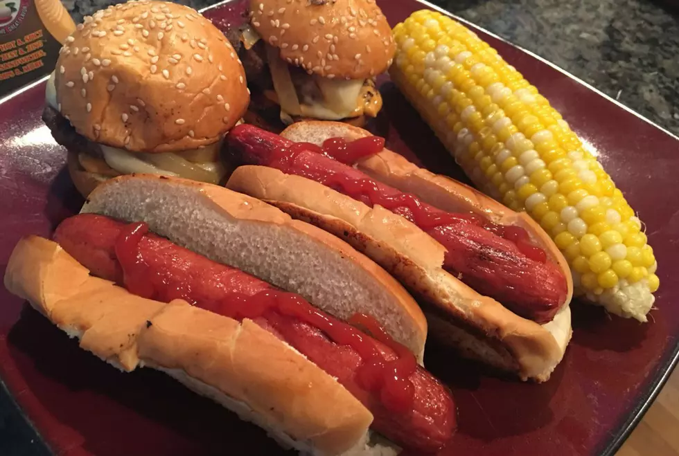 Some TV Personalities In Maine Disagree Over Whether Ketchup Belongs On A Hot Dog
