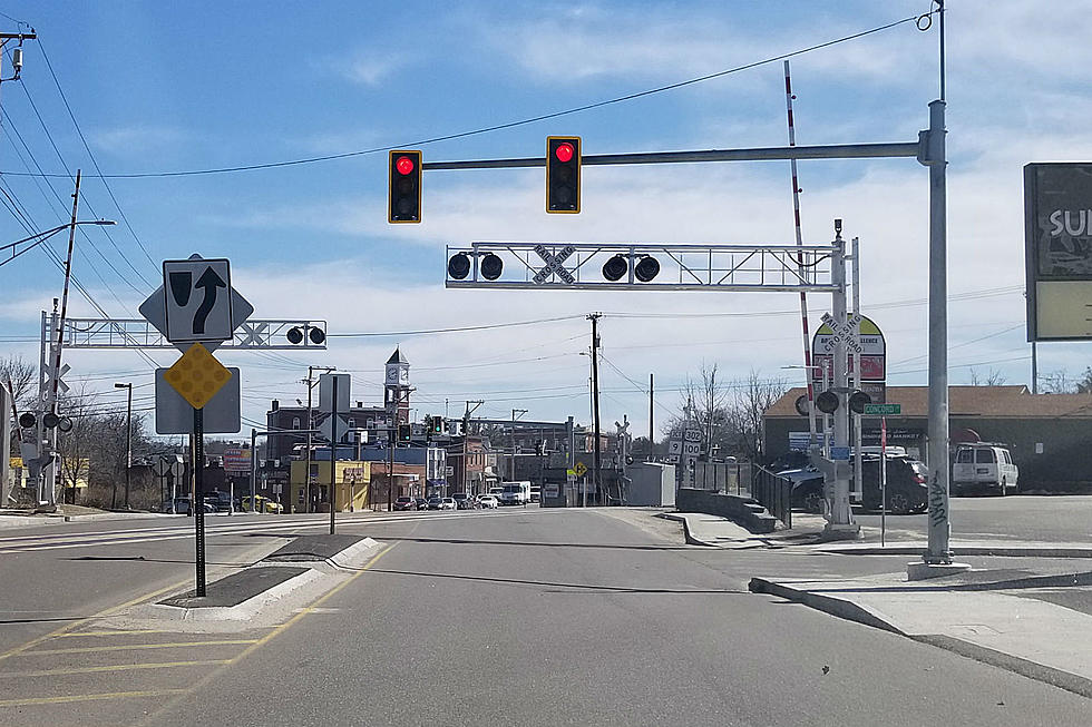 There’s a Reason Why This Traffic Light is Not at An Intersection