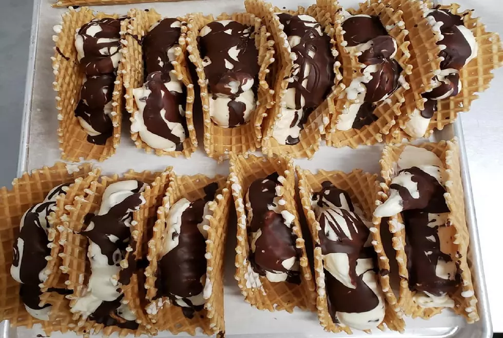A Maine Creamery Is Ready For Cinco De Mayo With These Ice Cream Waffle Tacos