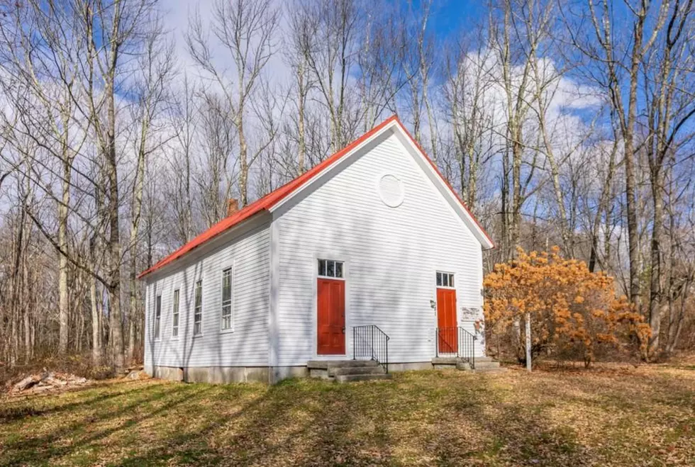 A Charming Old Schoolhouse In Maine Could Be Yours For Under 100k