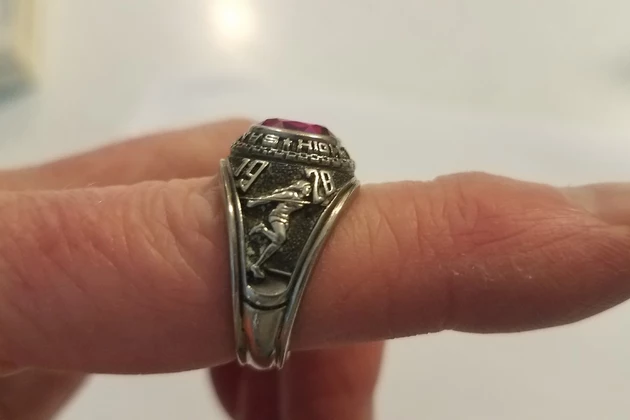 Are You Missing A 1978 Sanford High School Class Ring?