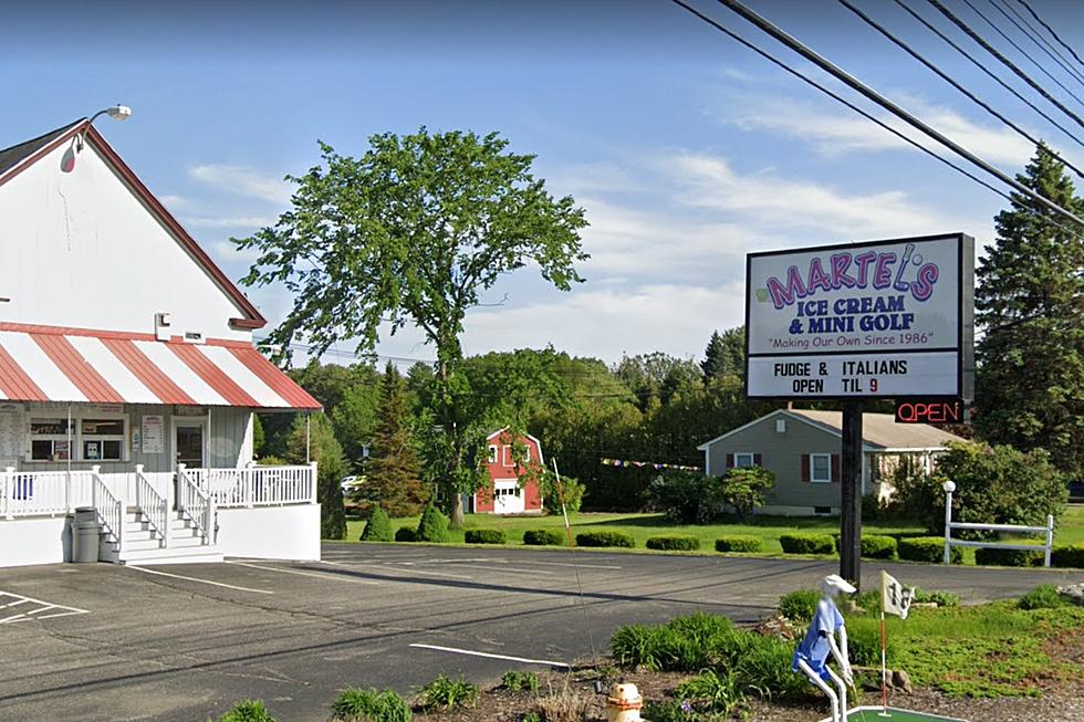 No Summer Trip To Saco, Maine Is Complete Without A Visit To This Family-Owned Ice Cream Shop