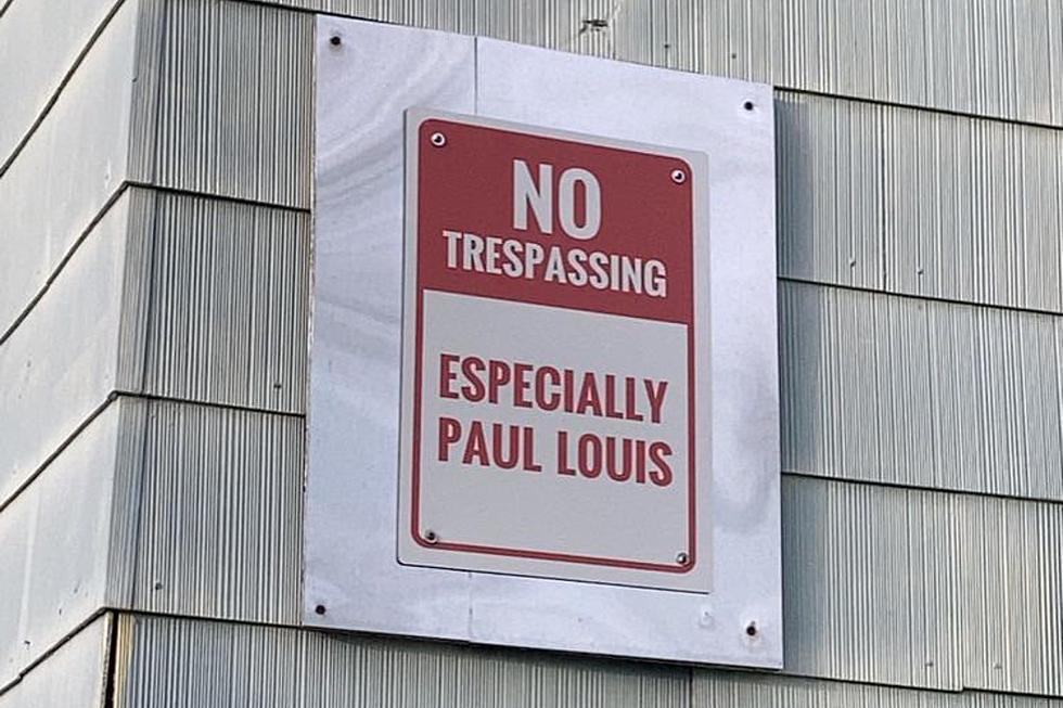 What Is The Deal With This Strangely Specific No Trespassing Sign In Maine?