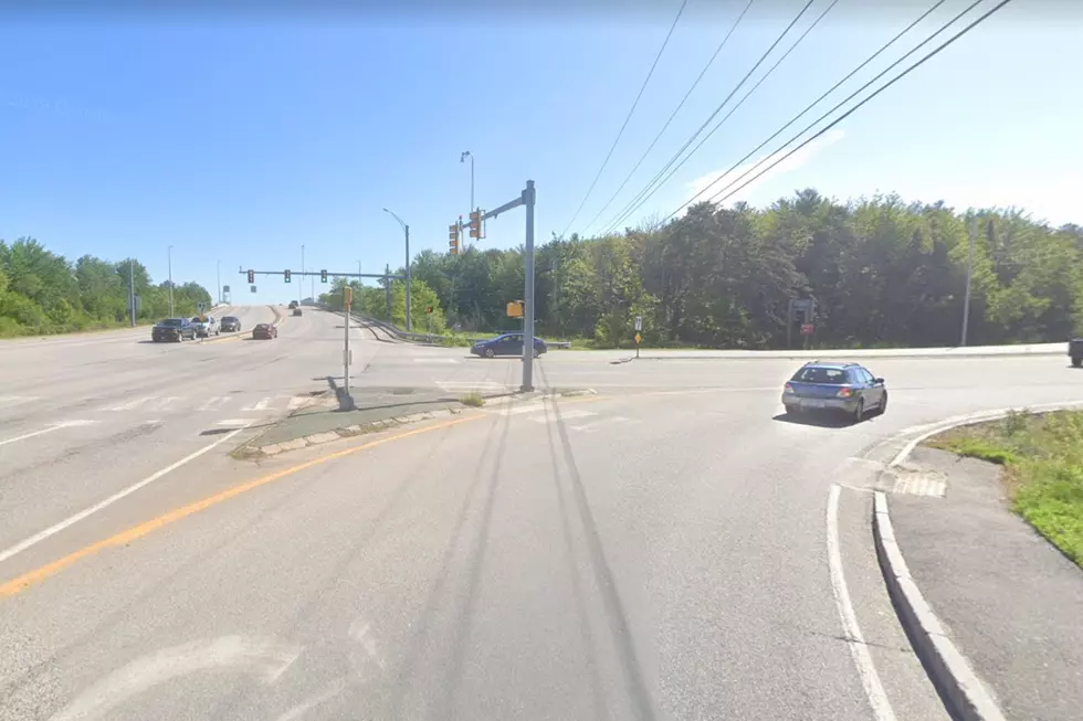People Keep Stopping At This South Portland, Maine, Intersection That Has No Stop Sign