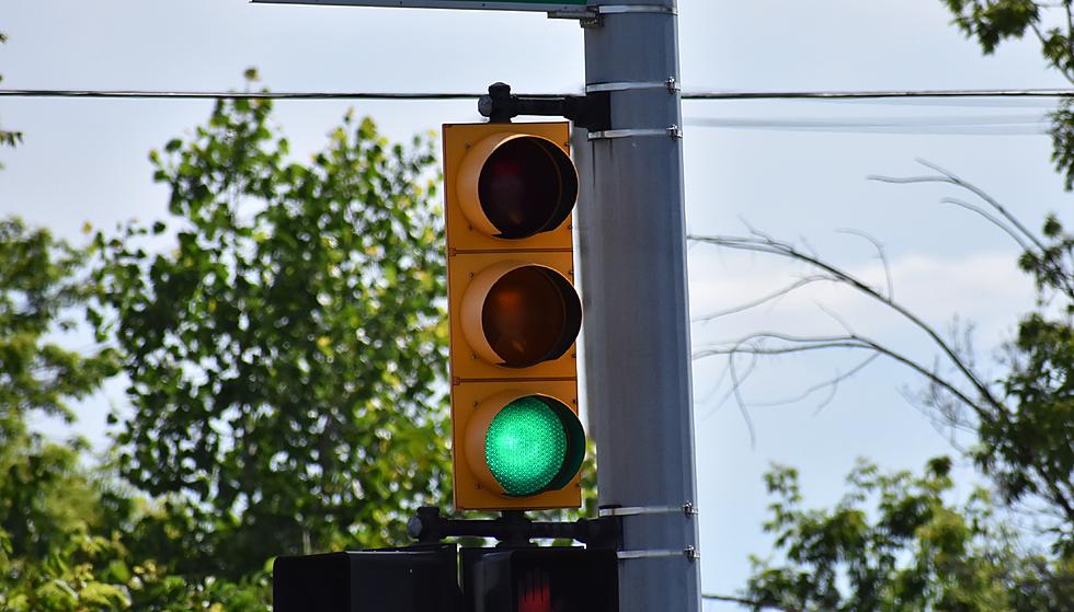 Drivers Need to Stop This Dangerous Practice on Maine Roadways