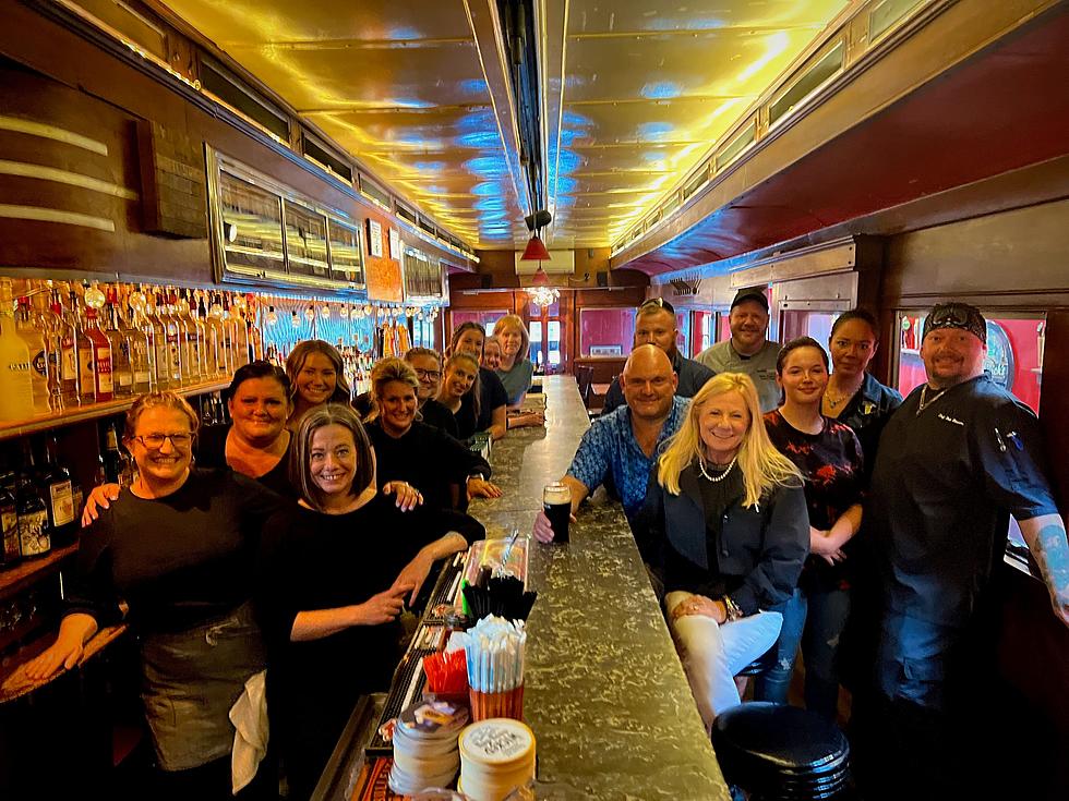 1930s Train Dining Car Inside Serves as Bar at This Maine Pub