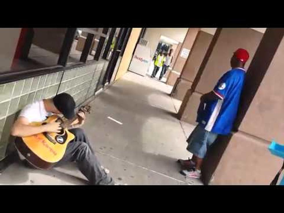 Awesome Random Jam Session In Front Of The Grocery Store [VIDEO]