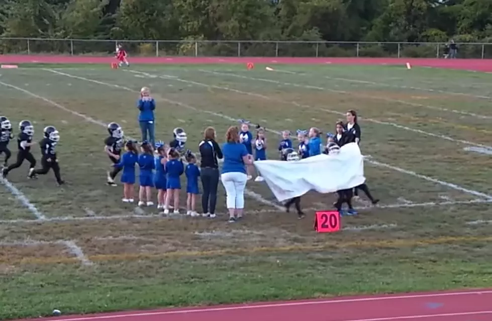 Little Kid Football Team Tries to Run Through Banner, Ends Up With Big Time Fail [VIDEO]
