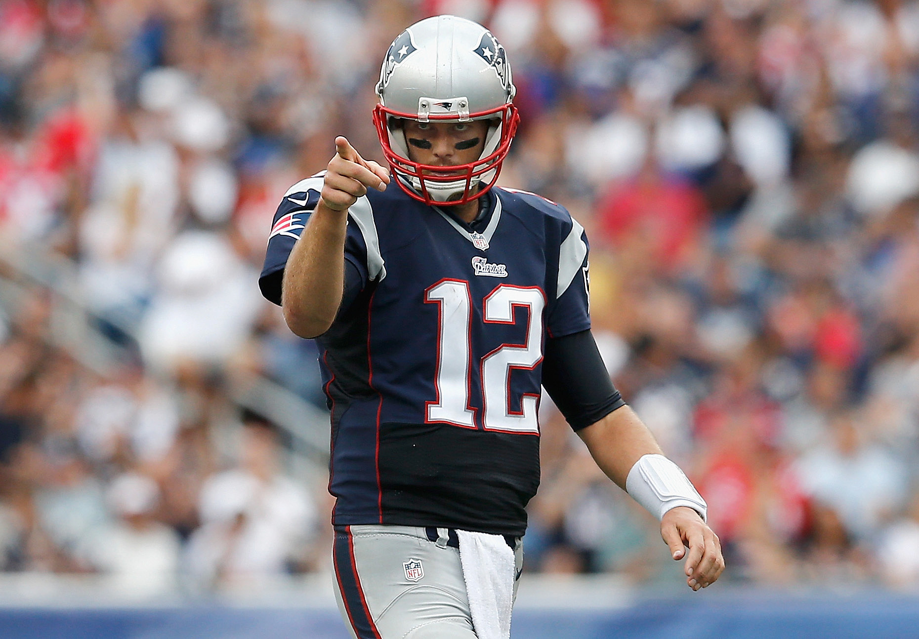 More Mic'd Up Tom Brady From the Broncos Game to Get You Through the Bye  Week [VIDEO]