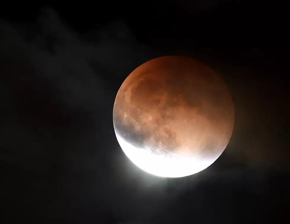 Supermoon Lunar Eclipse: Amazing Photos From Around the World