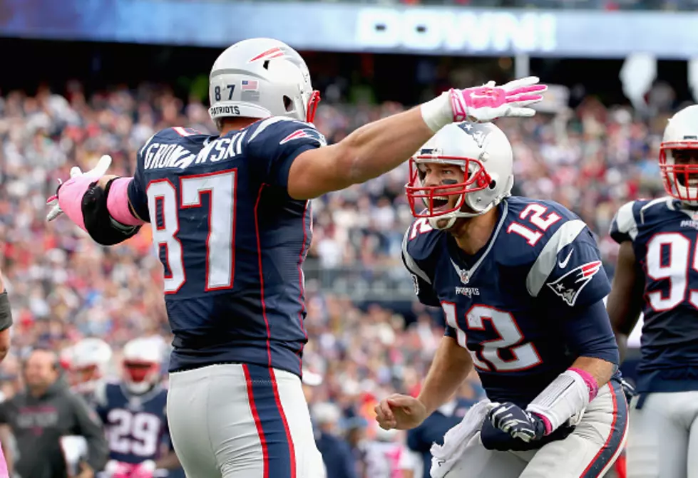 Check Out Brady&#8217;s Hilarious Birthday Wish For Gronk [PHOTO]