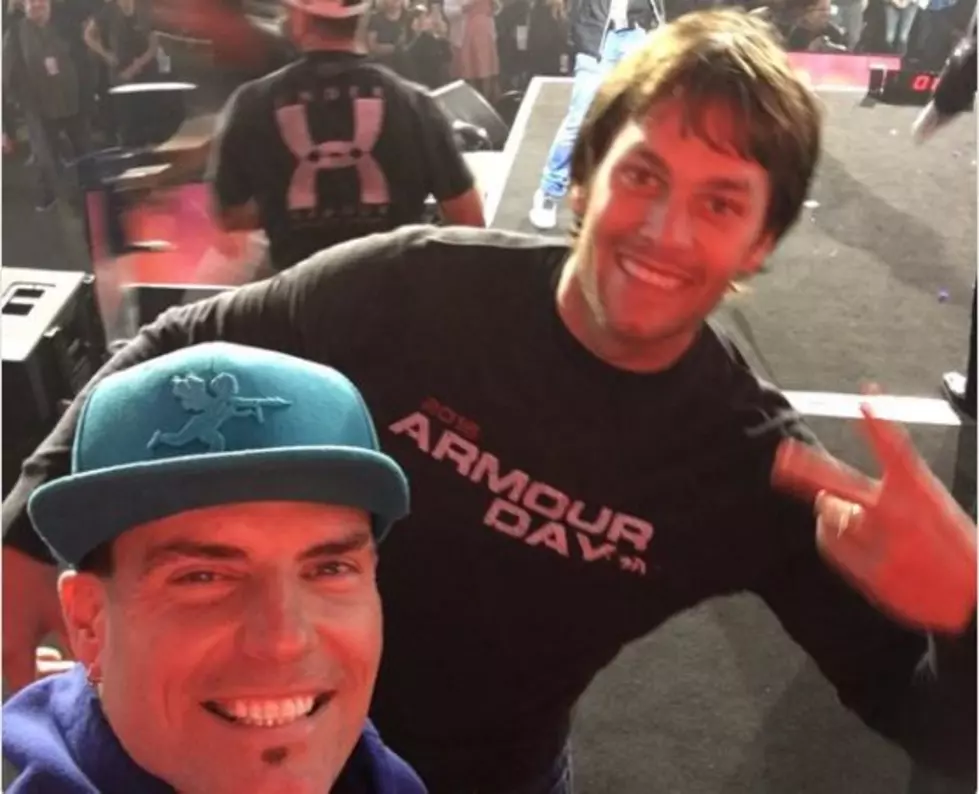 Instead Of Worrying About Deflategate Brady Is Chillin&#8217; With Vanilla Ice [PHOTO]