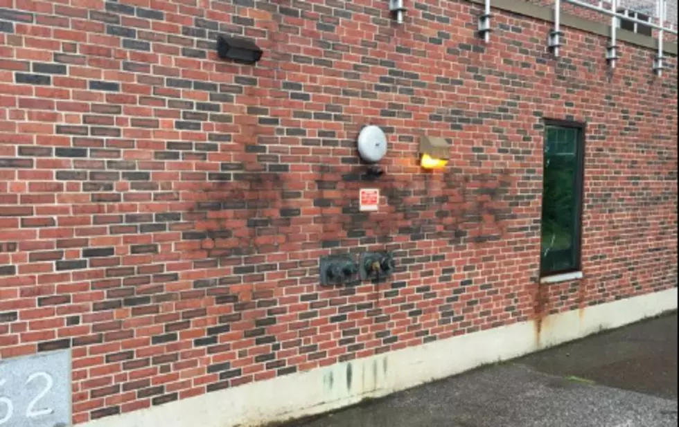 Insightful Artist Spray-Paints &#8216;Im Drunk&#8217; on Side of Portsmouth PD