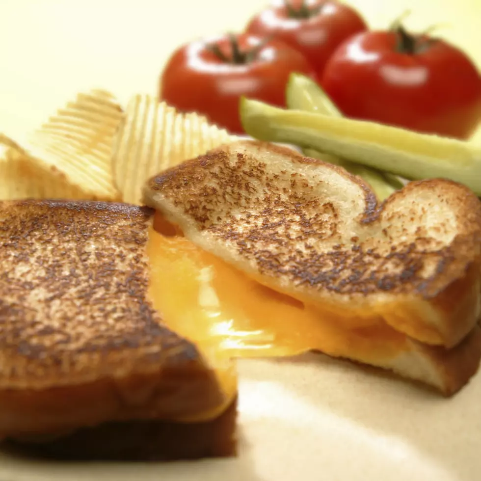 The Many Ways That NH Grills Cheese