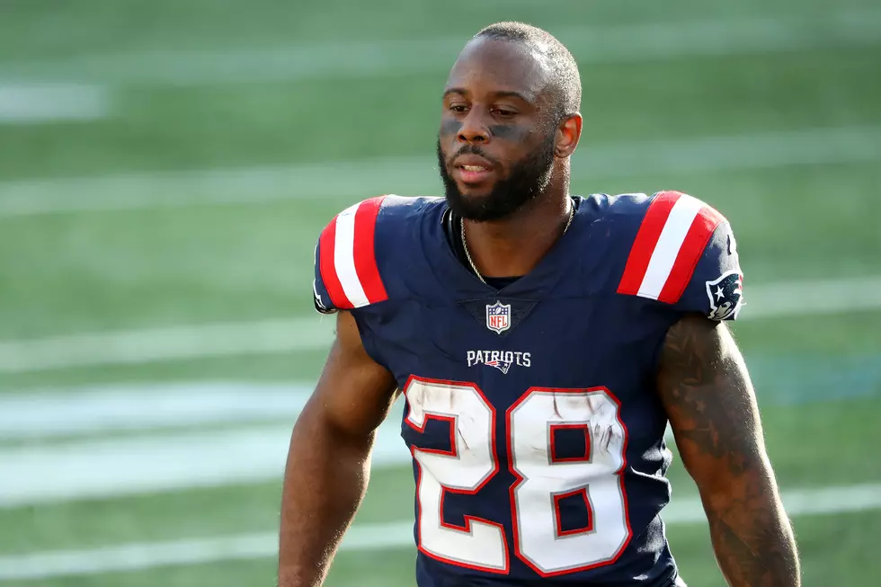 Why James White Resigning With The New England Patriots Was Surprising