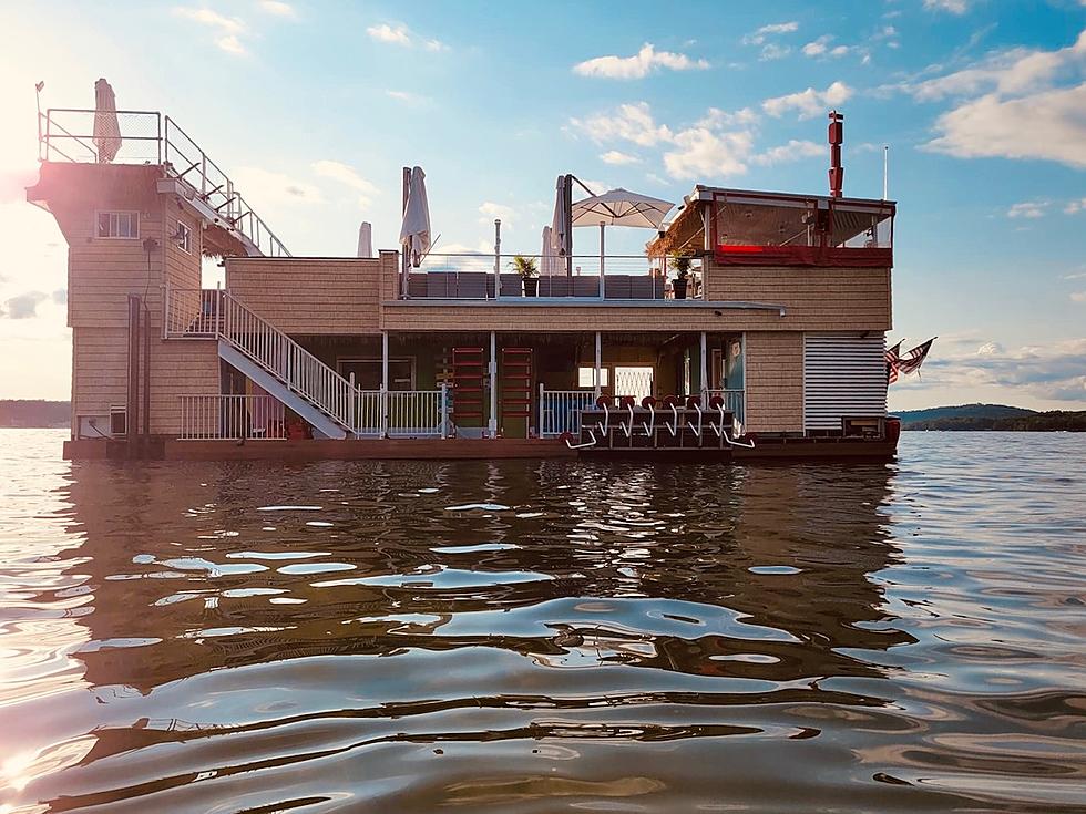 Floating New Hampshire Restaurant Partially Sinks into Lake