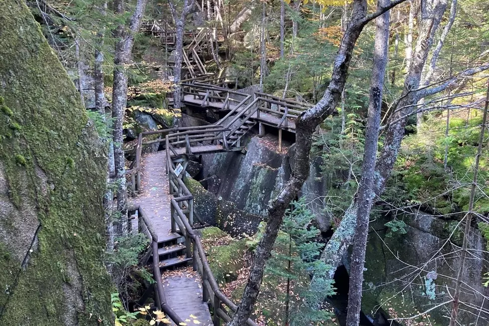 Breathtaking Lost River Gorge and Boulder Caves in New Hampshire