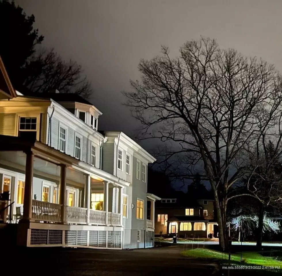 This Maine Home for Sale is 2 Houses Down the Street From Stephen King