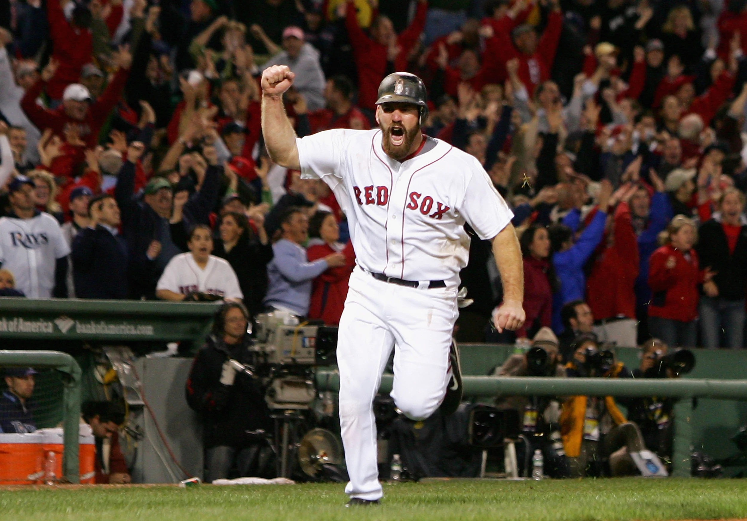 teenagere hovedvej fusion Kevin Youkilis Replacing Dennis Eckersley in Red Sox TV Booth