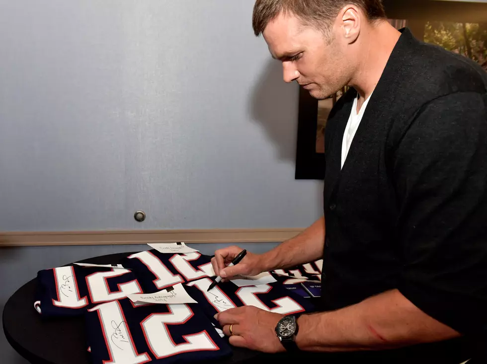 Brady 'Retiring' as a New England Patriot is Both Nice & Idiotic