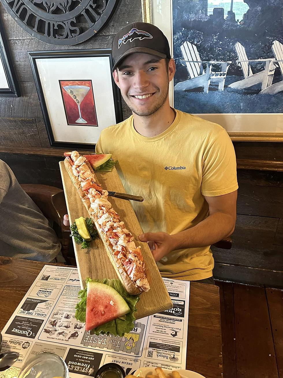 This Guy Devoured the World’s Largest Lobster Roll in Maine in Under 10 Minutes
