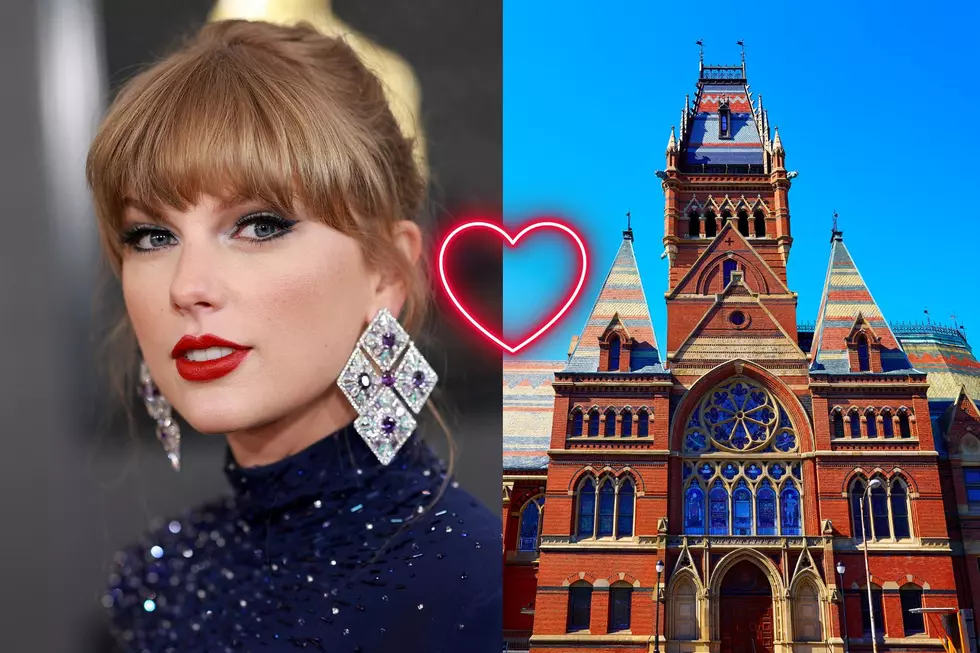 Harvard in Cambridge, Massachusetts, is Offering a Course on Taylor Swift
