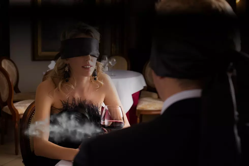 Boston, Massachusetts, Restaurant Offers Adventurous Blindfolded Dinner in the Dark
