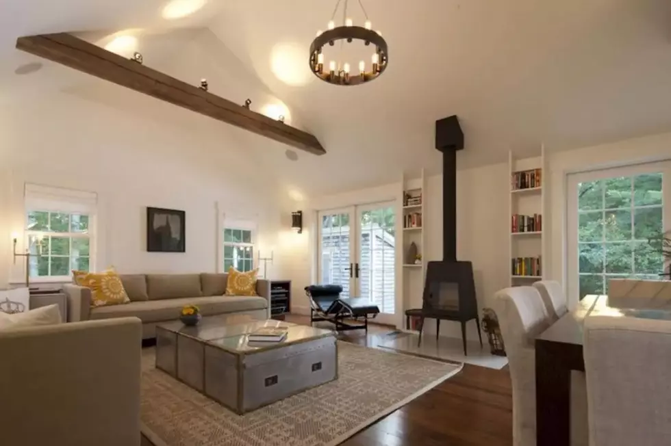 Airbnb/Canva