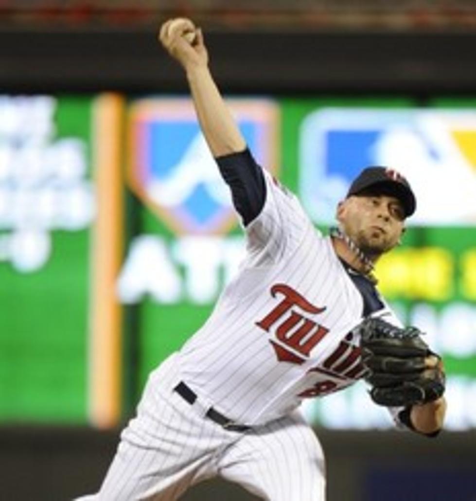 Twins Say Goodbye to Crain, Guerrier