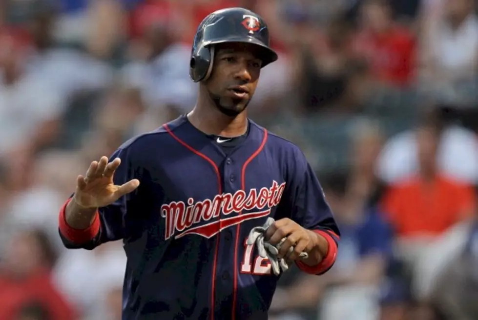 Twins Avoid Arbitration With Casilla