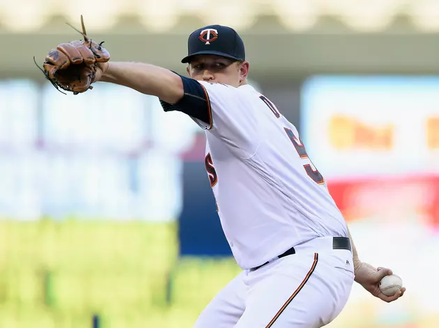 Red Sox Down Twins 2-1