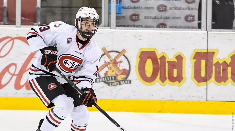 SCSU’s Eyssimont Signs Pro Contract