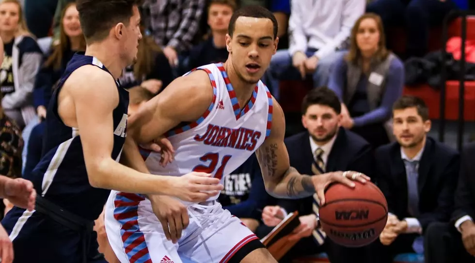 Johnnies Notch Sixth Straight Win