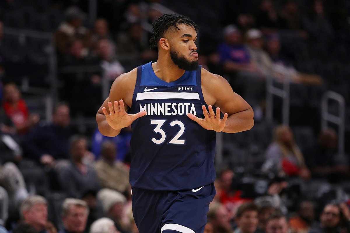 Karl-Anthony Towns returned to the team after missing nearly a month with
