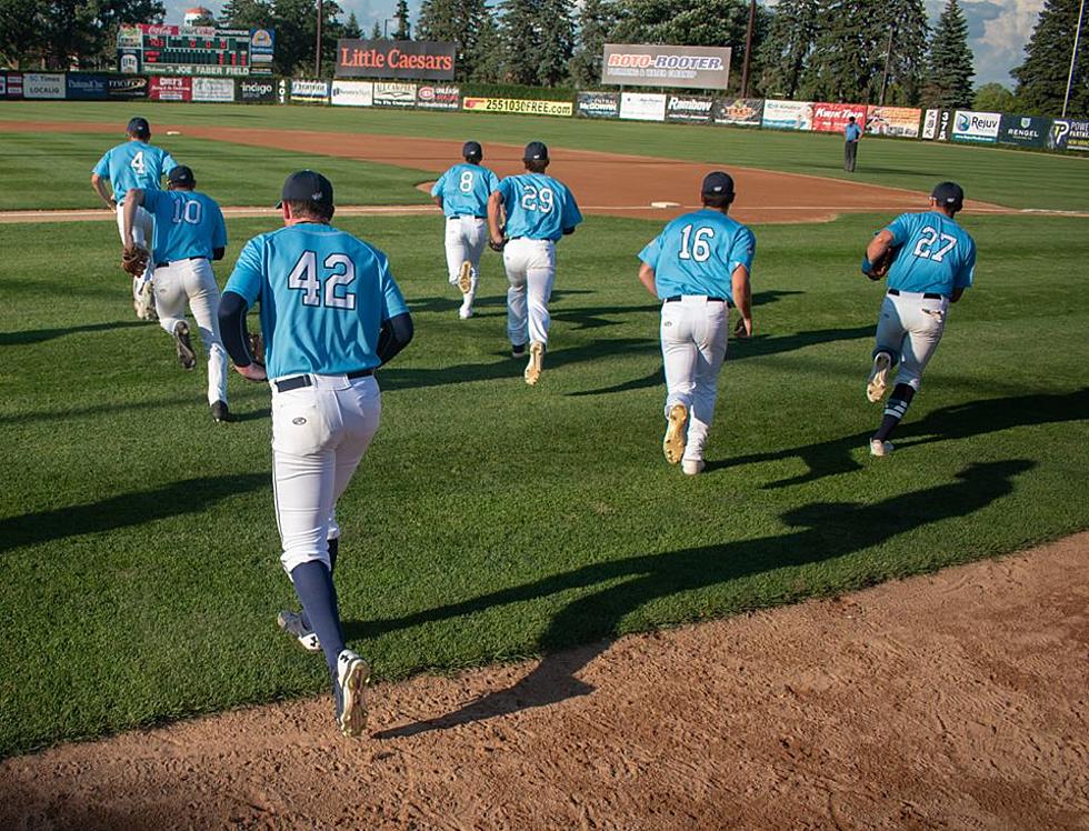 Comeback Win Gives Rox Split with Larks, Twins Rained Out