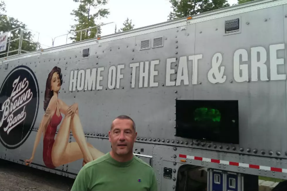 Zac Brown Photo Album And His Ice Bucket Challenge From Bank of NH Pavilion in Gilford [VIDEO]