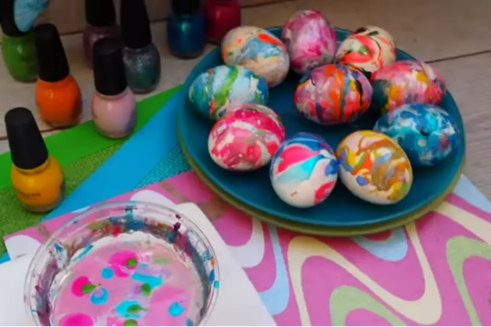 How to Make Amazing Easter Eggs with Tie Dye and Nail Polish [VIDEO]