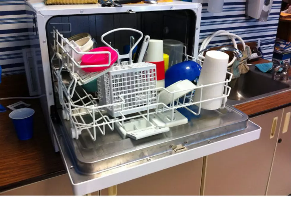 5 Items You Can Put in Your Dishwasher and 1 You Shouldn&#8217;t