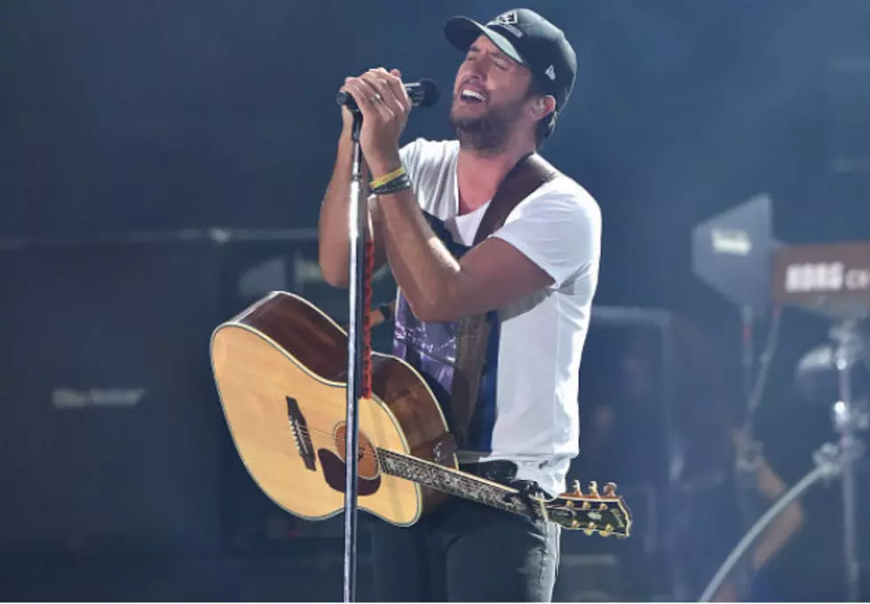 MWC Daily: See Luke Bryan in Concert!
