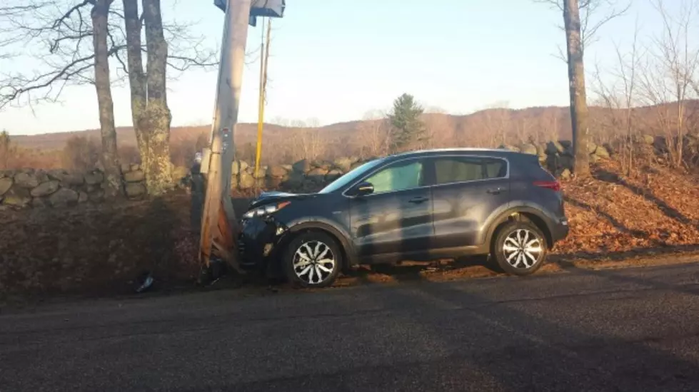 Accident Closes Shaker Road In Canterbury