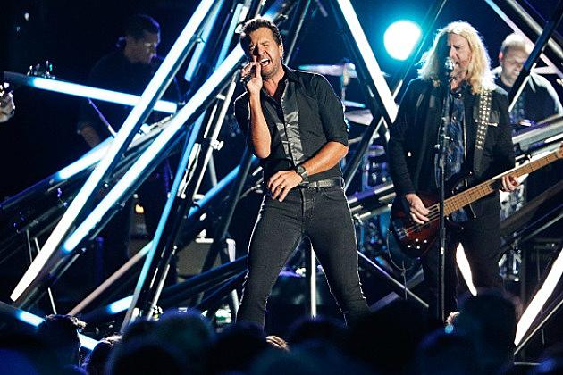 Luke Bryan &#038; Brett Eldredge Are Coming To Manchester On March 3rd!