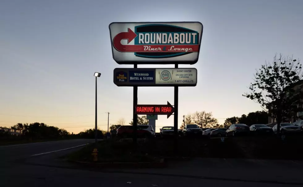 Bill & Kira To Broadcast from the Roundabout Diner in Portsmouth