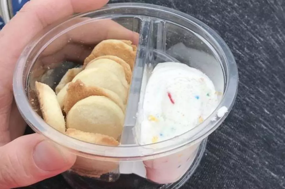 Remember Dunkaroos? Wal Mart Is Selling Their Own Spin On It and It&#8217;s Amazing