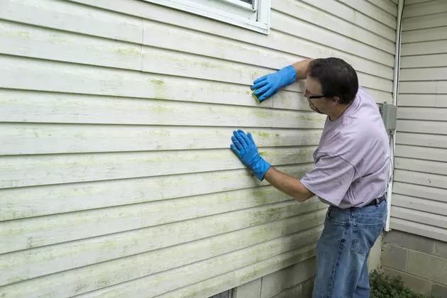 Ridgeline Exteriors Answers: When is the Right Time for New Vinyl Siding?