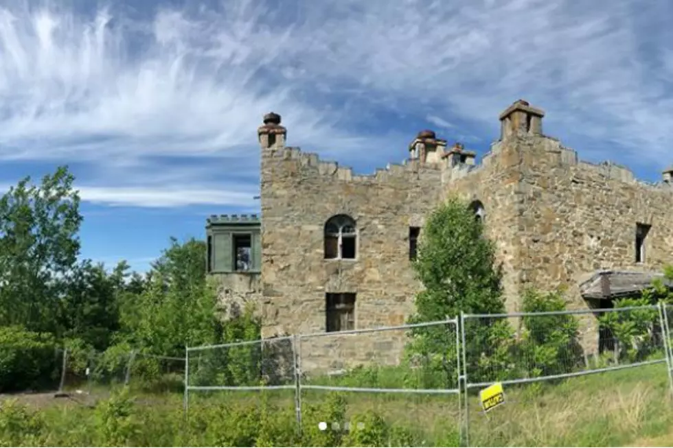 This Crumbling Gilford NH Castle Could Become A Wedding Destination