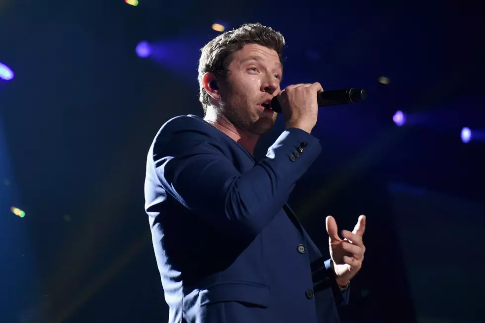 Here&#8217;s How To Get Backstage To Meet Brett Eldredge At The SNHU