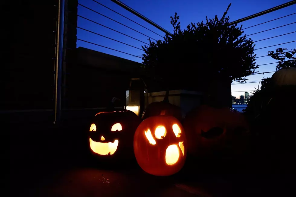 Massachusetts Halloween Display Gets Complaints From Parents