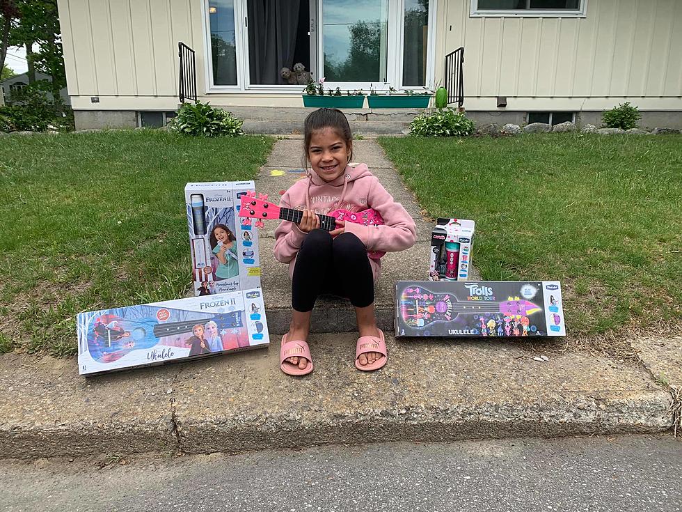 7-Year-Old Girl From Manchester, NH, Raised Money For Front Line Workers By Playing Her Ukulele