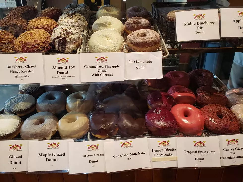 Kittery Maine Pizzeria Sells Donuts The Size of Your Head on Saturdays