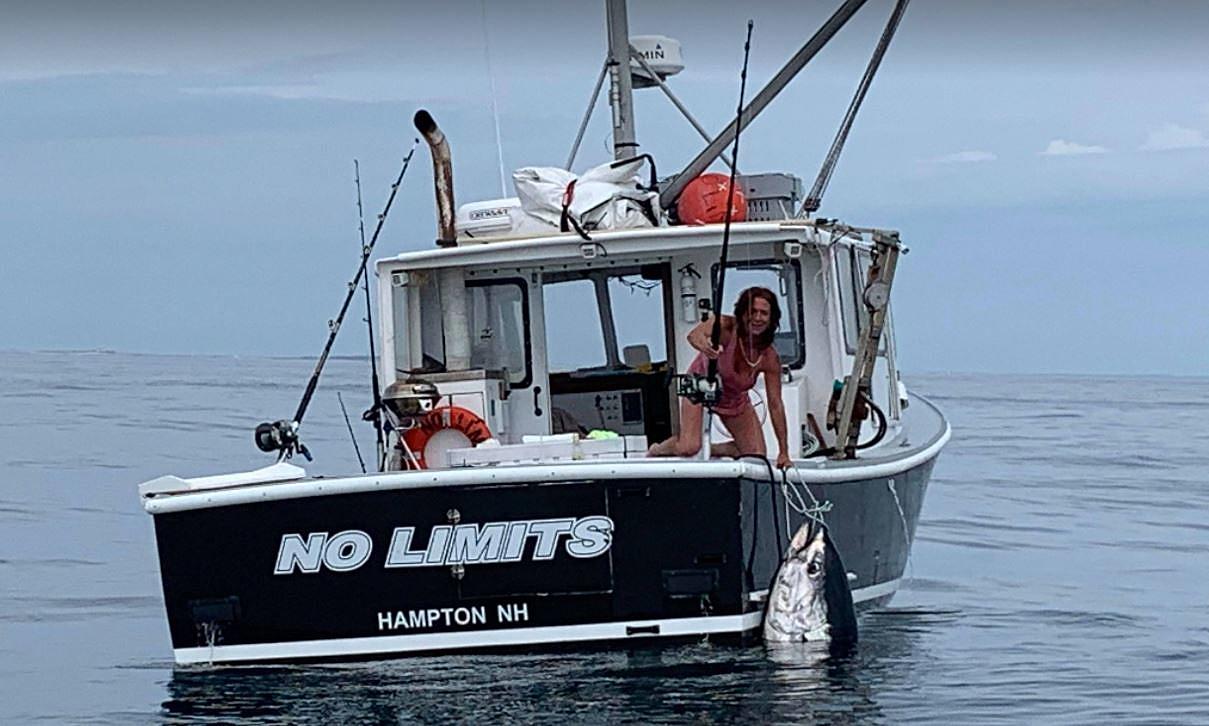 Seabrook, New Hampshire, Woman Reels in a 265 lb Tuna
